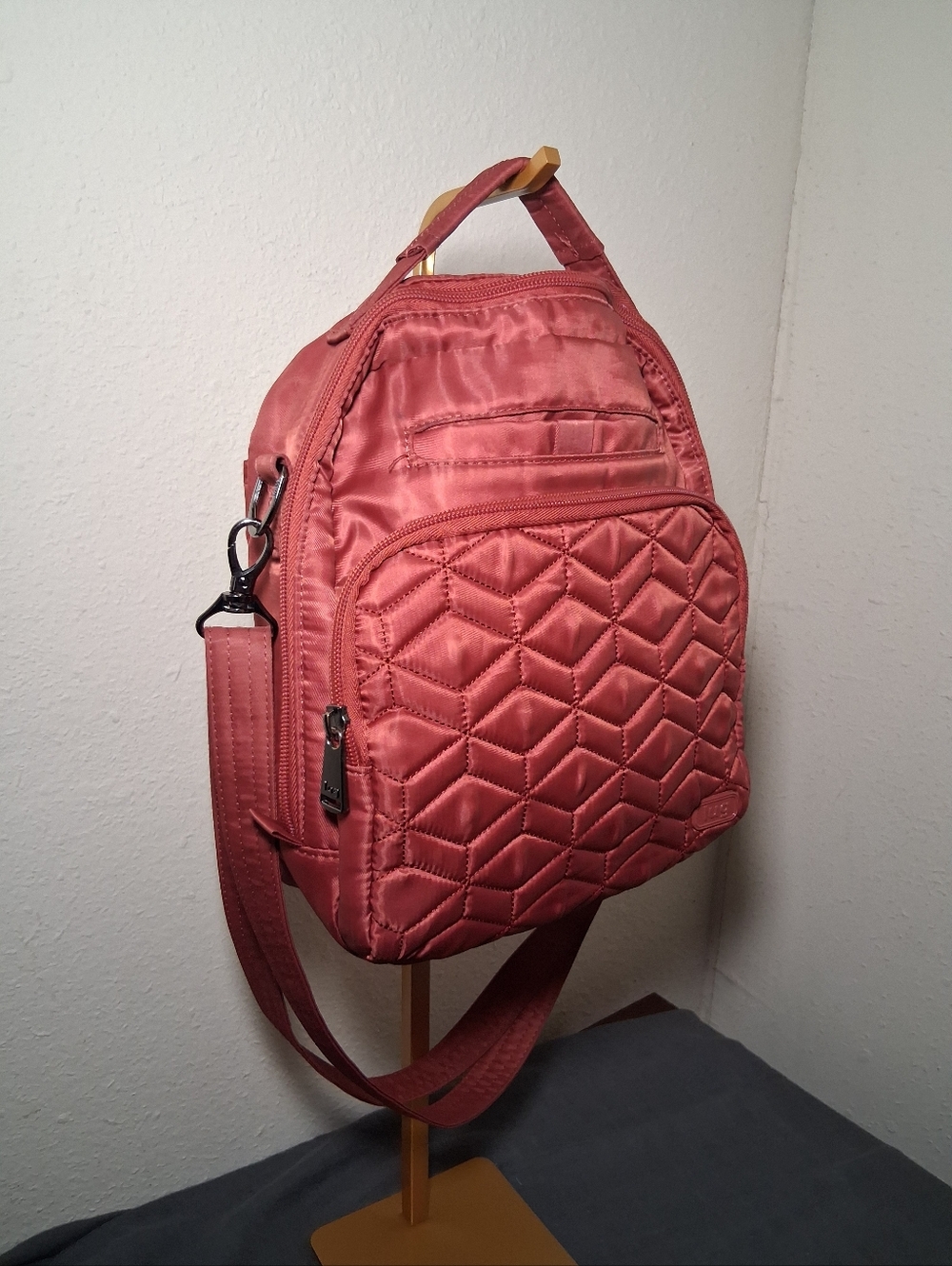 Lug Ranger Small Red Bag - Picture 2 of 9